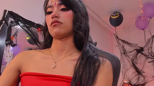 Snapshot of Rouse_Monroe chatting on October 27, 2025, 4:02 am Rouse Monroe online show from October 27, 2025, 4:02 am