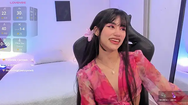 Snapshot of Rouse_Monroe chatting on November 26, 2025, 4:23 am Rouse Monroe online show from November 26, 2025, 4:23 am