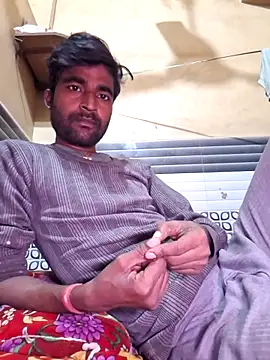 kkshan0923 online show from December 18, 2025, 10:08 am