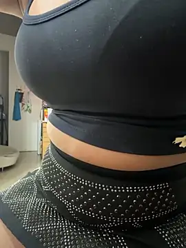 Valeriacris online show from March 20, 2026, 7:48 pm