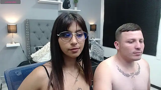 Snapshot of scarlett_and_justin chatting on September 30, 2025, 4:07 am scarlett and justin online show from September 30, 2025, 4:07 am