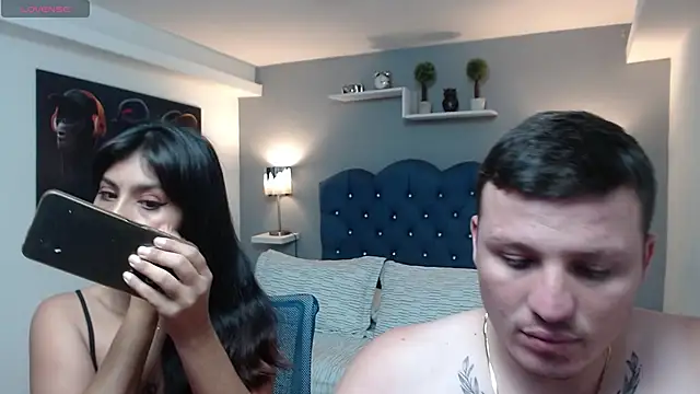 Snapshot of scarlett_and_justin chatting on October 14, 2025, 4:13 am scarlett and justin online show from October 14, 2025, 4:13 am