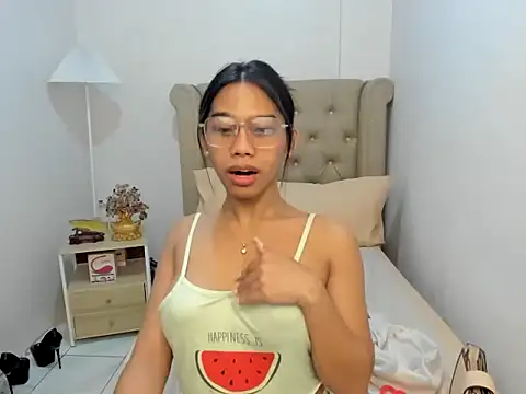 Snapshot of athinawilliams chatting on November 28, 2025, 2:01 am athinawilliams online show from November 28, 2025, 2:01 am