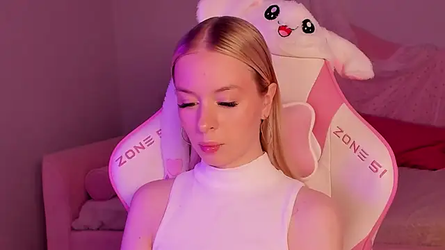 Snapshot of MiaGraces chatting on November 29, 2025, 5:18 am MiaGraces online show from November 29, 2025, 5:18 am