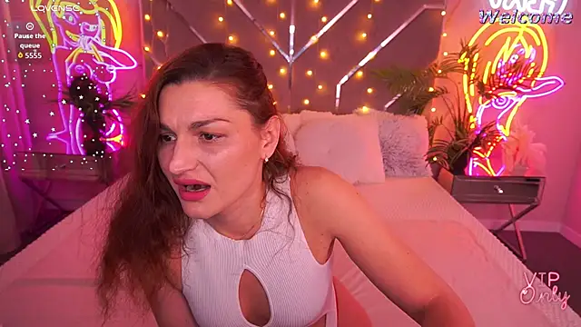 EllaGoldenn online show from January 31, 2026, 10:08 pm