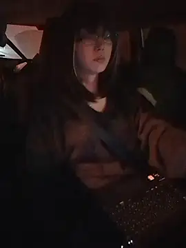 Snapshot of takusaki223 chatting on January 16, 2026, 12:25 am takusaki223 online show from January 16, 2026, 12:25 am