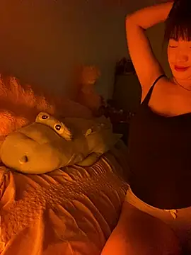 Snapshot of Tramy_xx chatting on June 21, 2026, 7:08 pm Tramy xx online show from June 21, 2026, 7:08 pm