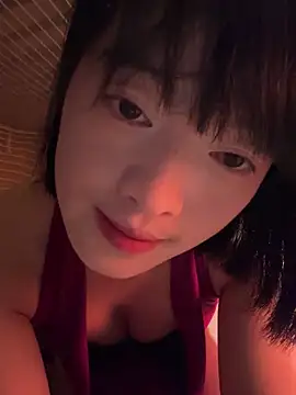 Tramy xx online show from October 24, 2025, 8:35 am