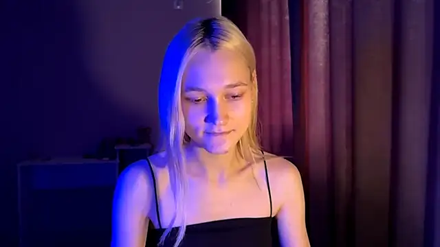 TwinedPeril online show from November 20, 2025, 7:20 am