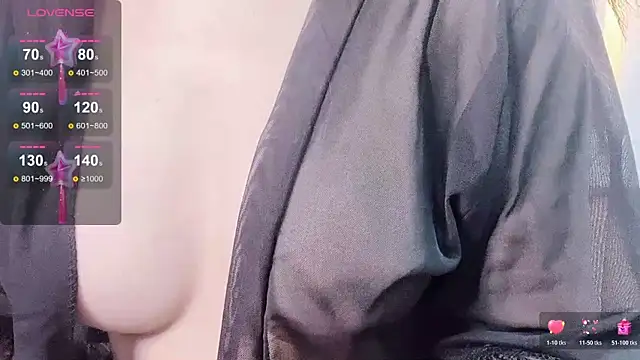 Snapshot of nuan-nuan- chatting on February 19, 2026, 10:07 pm nuan-nuan- online show from February 19, 2026, 10:07 pm