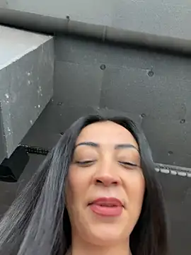 Snapshot of truthforliess chatting on March 3, 2026, 10:11 am truthforliess online show from March 3, 2026, 10:11 am