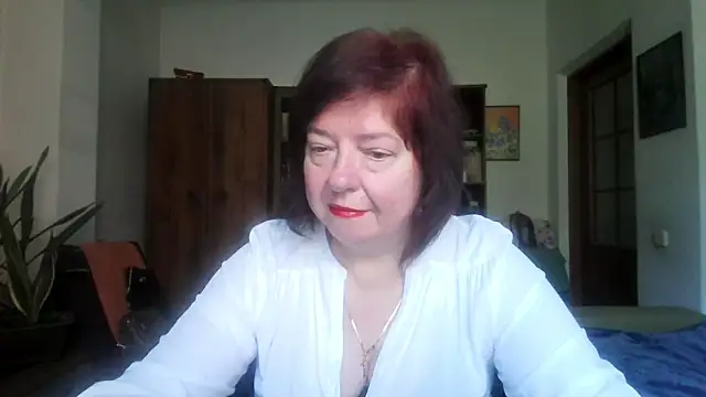 Violet Pulse online show from May 12, 2026, 11:38 am