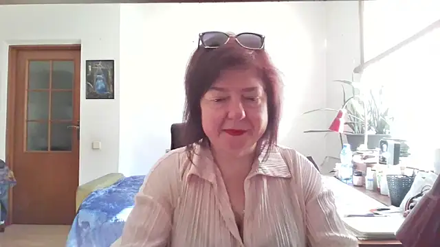 Violet Pulse online show from April 20, 2026, 6:49 am