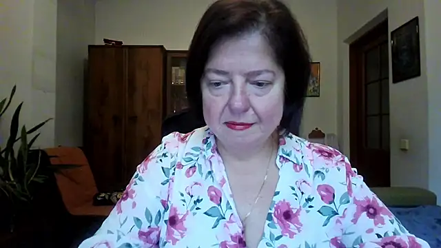 Violet Pulse online show from November 1, 2025, 12:43 pm