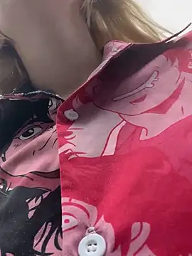 RonnieKiss online show from November 17, 2025, 4:27 am