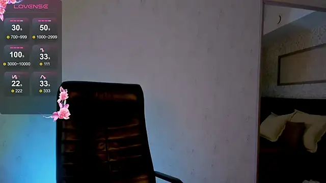 Snapshot of babyy_gloria chatting on December 18, 2025, 2:27 am babyy gloria online show from December 18, 2025, 2:27 am