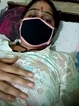 Cute-Charvii online show from October 30, 2025, 9:51 am