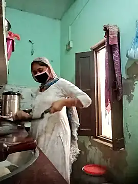 Snapshot of Cute-Charvii chatting on January 10, 2026, 5:58 am Cute-Charvii online show from January 10, 2026, 5:58 am