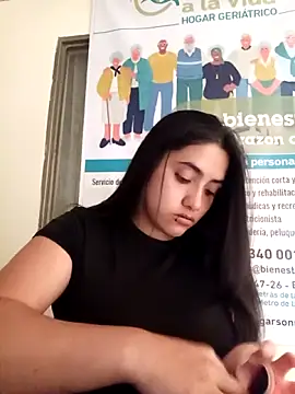Snapshot of ANDREA-10_ chatting on June 10, 2026, 1:34 pm ANDREA-10 online show from June 10, 2026, 1:34 pm