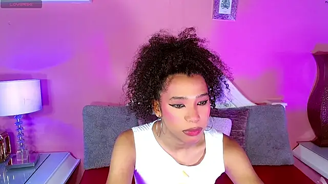  IsabellaRousse online show from November 21, 2025, 7:24 pm