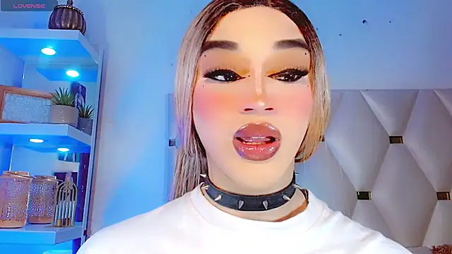  IsabellaRousse online show from March 3, 2026, 8:27 pm