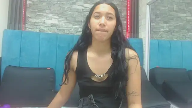 Lil Rose2006 online show from November 15, 2025, 4:27 am