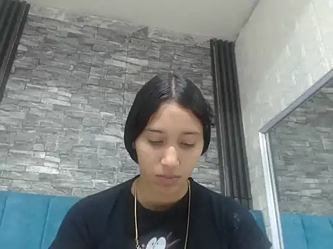 Snapshot of Lil_Rose2006 chatting on October 11, 2025, 12:06 pm Lil Rose2006 online show from October 11, 2025, 12:06 pm