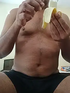 ROXX121 online show from September 21, 2025, 3:11 am