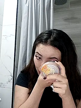 Miss sakura0 0 online show from November 27, 2025, 2:45 am