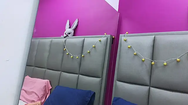 Snapshot of KimJStom chatting on October 11, 2025, 1:23 pm KimJStom online show from October 11, 2025, 1:23 pm