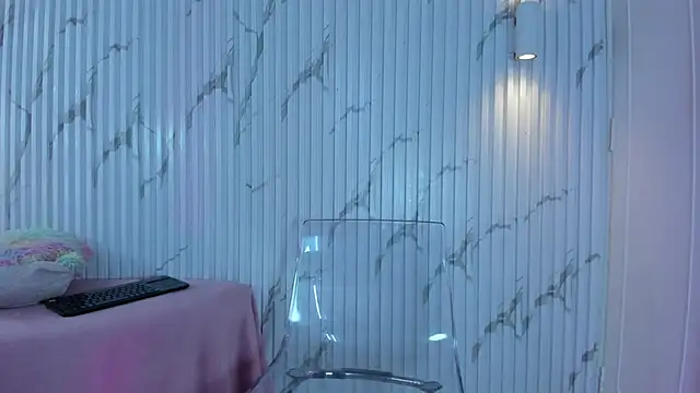 Missdionne curly online show from November 12, 2025, 11:03 am