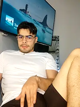 Mason grey online show from October 25, 2025, 12:39 pm