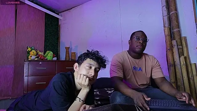 Snapshot of Amun_obsidian chatting on February 10, 2026, 9:52 am Amun obsidian online show from February 10, 2026, 9:52 am