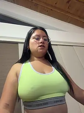 Snapshot of Catalina_22_ chatting on October 16, 2025, 12:52 am Catalina 22 online show from October 16, 2025, 12:52 am