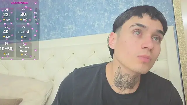 Snapshot of owen_desmond chatting on October 22, 2025, 3:06 am owen desmond online show from October 22, 2025, 3:06 am