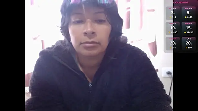 Snapshot of Acelinrose chatting on June 25, 2026, 1:38 pm Acelinrose online show from June 25, 2026, 1:38 pm