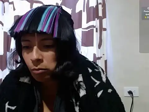 Snapshot of Acelinrose chatting on May 28, 2026, 10:48 pm Acelinrose online show from May 28, 2026, 10:48 pm