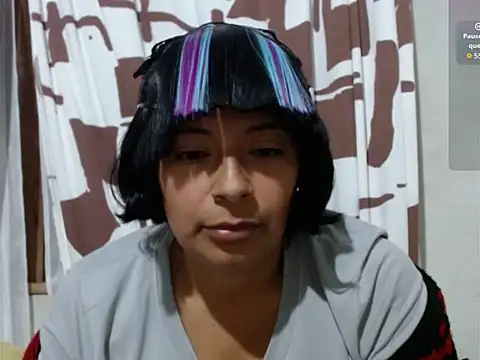 Acelinrose online show from February 28, 2026, 2:33 am