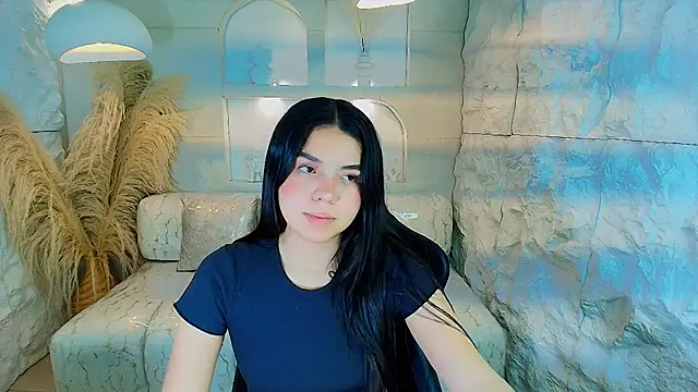 ambarina r online show from November 27, 2025, 3:18 am