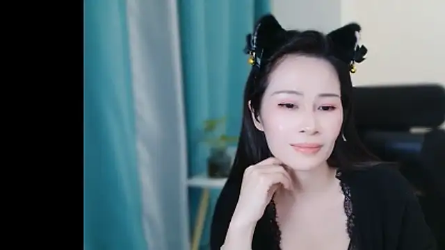 Snapshot of cfxc0317 chatting on November 18, 2025, 12:19 pm cfxc0317 online show from November 18, 2025, 12:19 pm