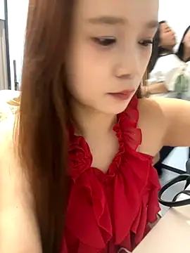 Snapshot of YY-27 chatting on October 15, 2025, 7:38 am YY-27 online show from October 15, 2025, 7:38 am