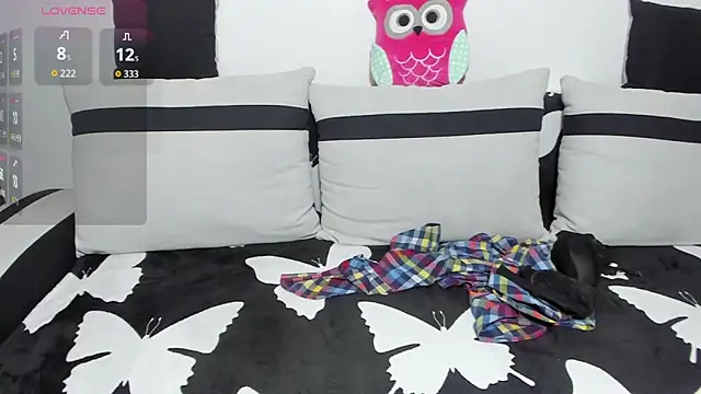 MayaBlowsXYou online show from November 19, 2025, 5:40 am