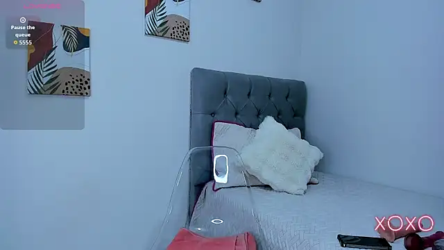 nayla cutewc online show from September 26, 2025, 8:21 am