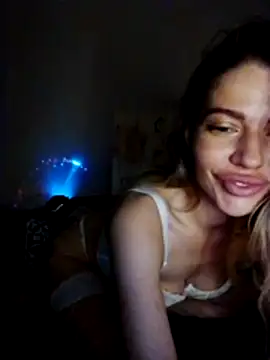 Snapshot of VIOLA-Sweeting chatting on June 8, 2026, 11:16 pm VIOLA-Sweeting online show from June 8, 2026, 11:16 pm