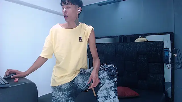 Daniel delux  online show from September 21, 2025, 11:15 am