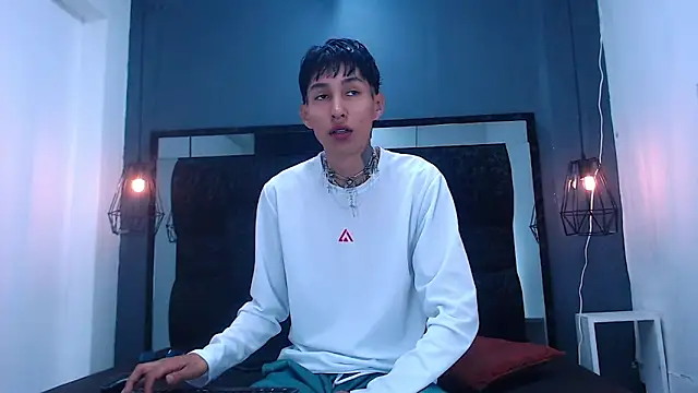 Daniel delux  online show from October 8, 2025, 11:01 am