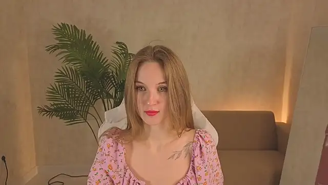 kianawhite online show from October 21, 2025, 3:39 am