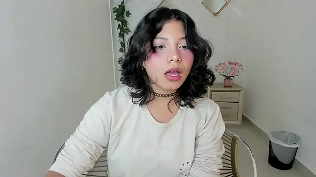 Dalia coop online show from November 19, 2025, 10:10 pm