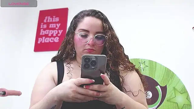 AmandaaWats online show from April 24, 2026, 12:12 am