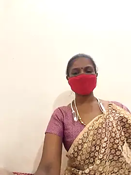 Snapshot of Tamil_Yalini12 chatting on February 15, 2026, 8:24 am Tamil Yalini12 online show from February 15, 2026, 8:24 am